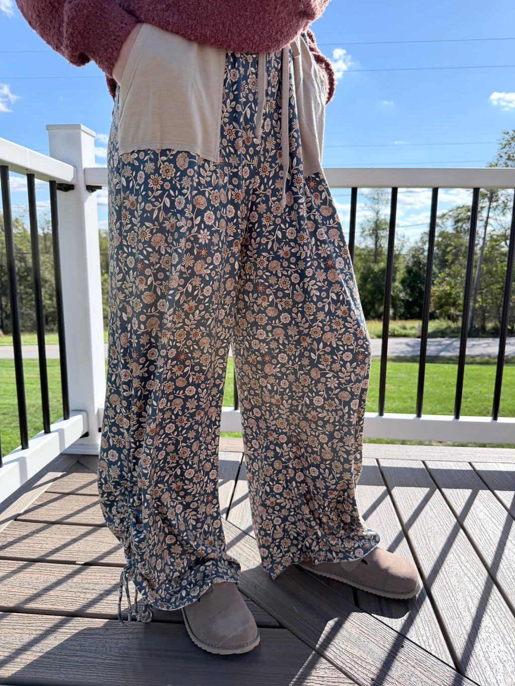 Daisy Drawstring Pants